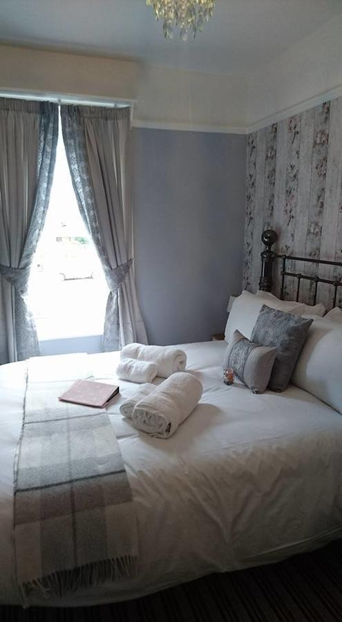 Hooray Henrys Bed and Breakfast Sheringham Εξωτερικό φωτογραφία